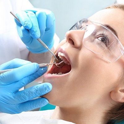 ابتسم بثقة: خدمات إزالة الأسنان التحويلية