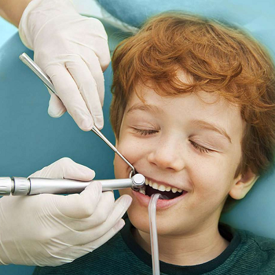 طب أسنان الأطفال في دبي وفوائده