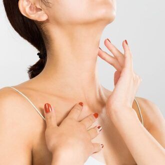 تجديد الرقبة والصدر: قوة تقشير منطقة أعلى الصدر