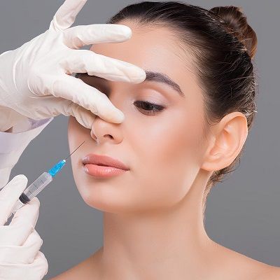 هل يمكن لعملية تجميل الأنف السائلة إصلاح الأنف المتدلي؟